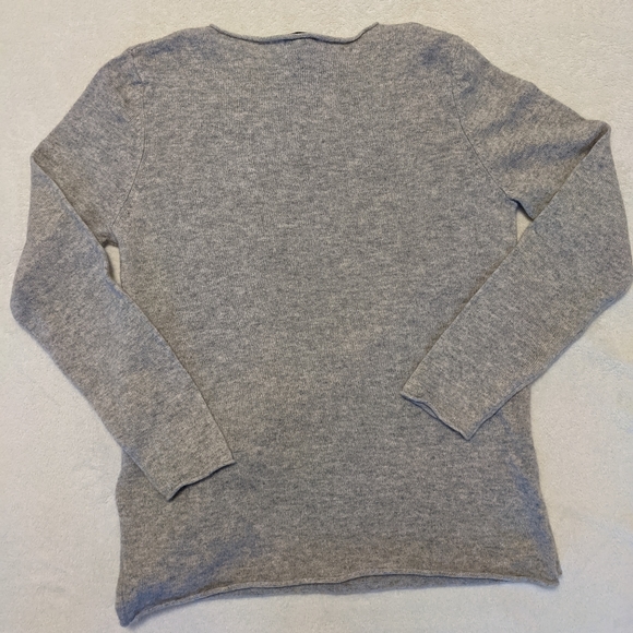 SOLEIL Cashmere Sweater - Picture 2 of 3
